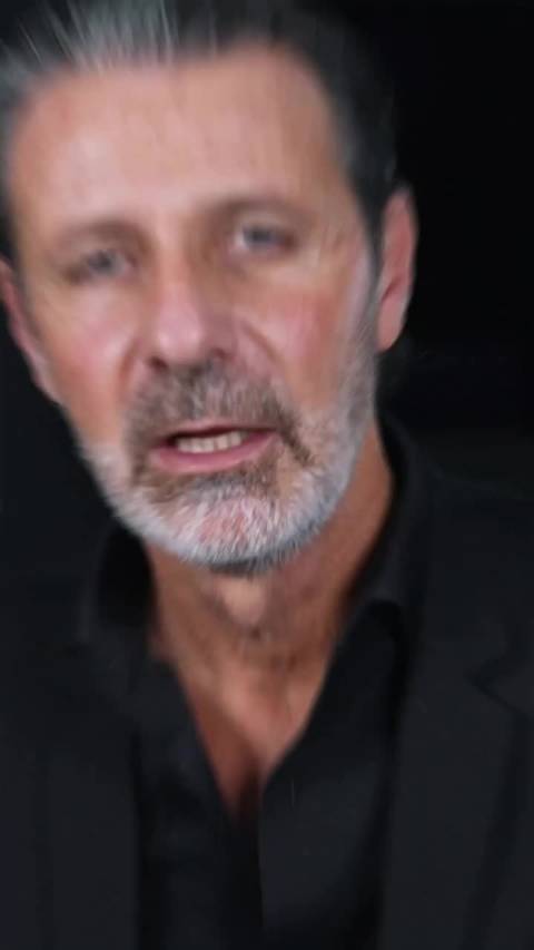 豆子玩社交媒体也有手滑的时候吗