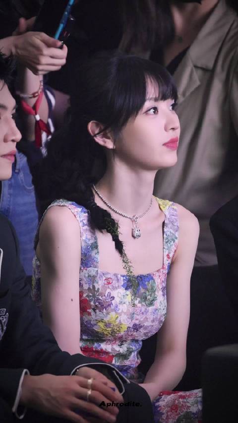 田曦薇内场直拍 小田好养眼