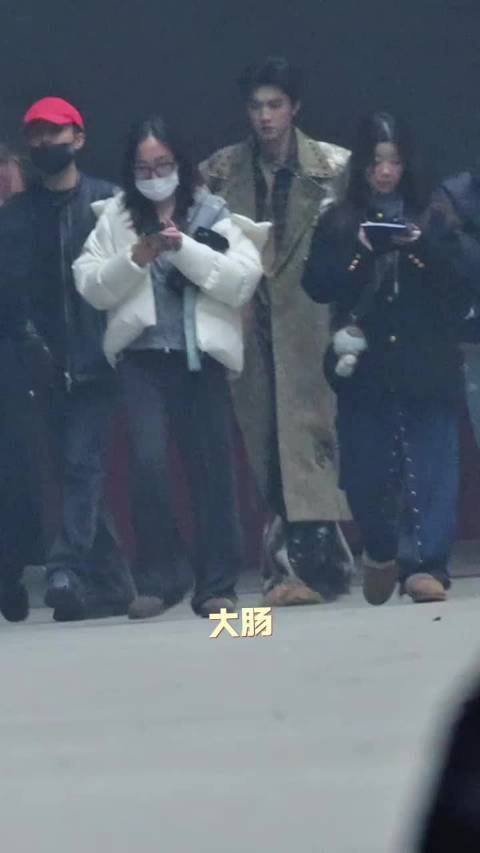 陈哲远录制大侦探路透 完全男模气场