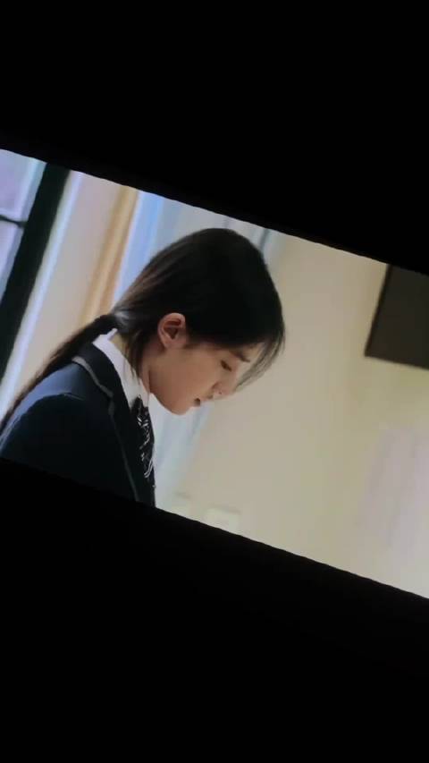 刘亦菲诠释角色反差获赞，程铮捐款场景引共鸣