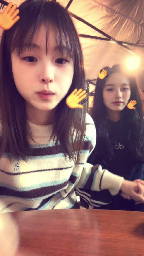 又是跟敖敖坐小陈摩托的一天，直接眼睛水都笑出来了