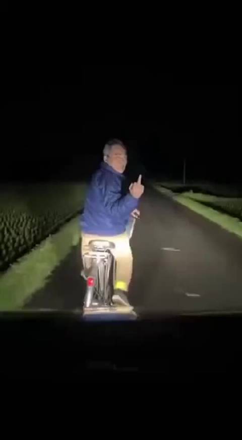 这种情况视频车肯定没有责任吧？