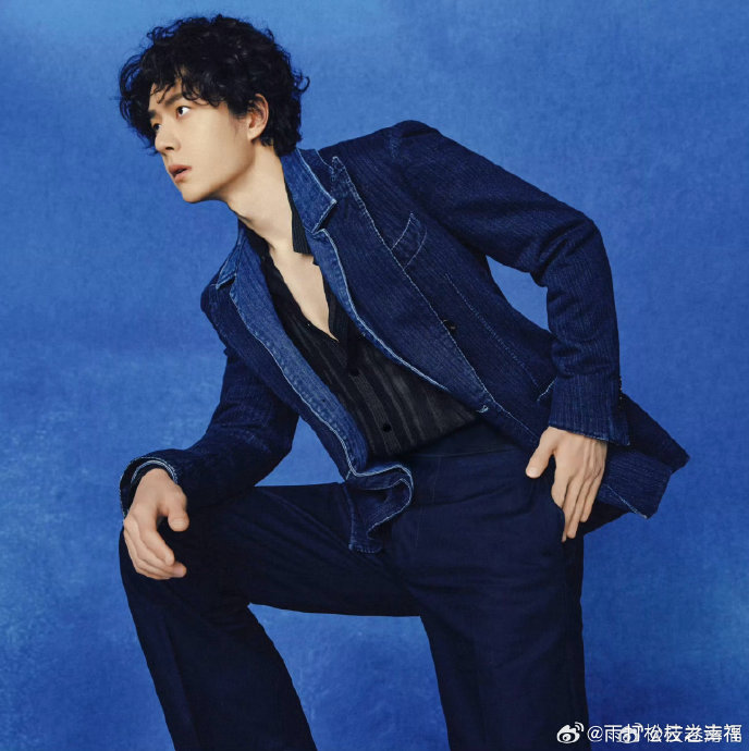 王一博发起的纪录片《探索新境》系列获得了哪些国际奖项？