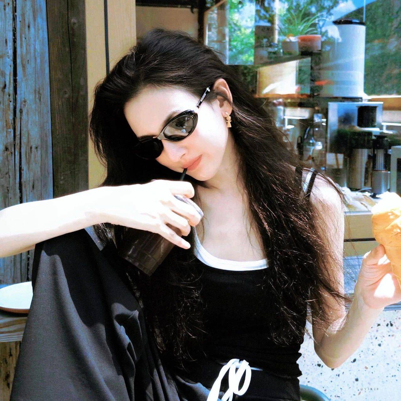 宋祖儿｜灵艳双生，玫瑰已燃