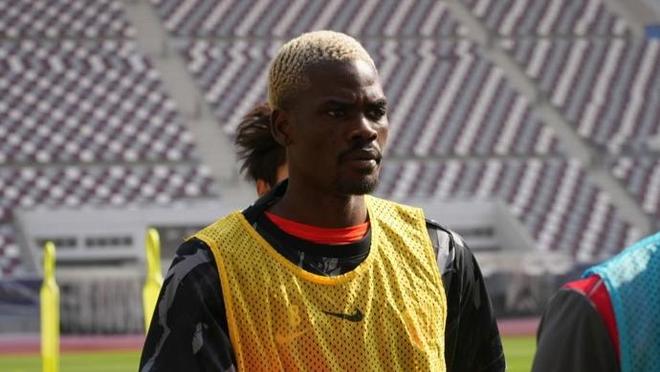 让・克劳德已赴多哈合练，海港加速备战新赛季，最后一个外援人选还有变数|莱昂纳多|加布里埃尔_订阅