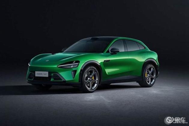 小米YU7 Max现身美国高速,疑为Rivian竞品测试车