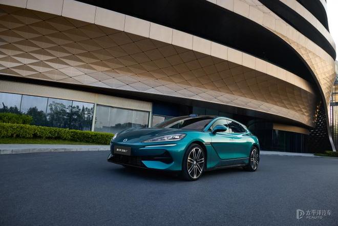 全新腾势Z9GT官图发布 激光雷达上移+智驾小蓝灯