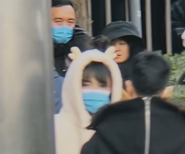 马年春晚第三次彩排 李子柒张一一李宇春邓男子现身