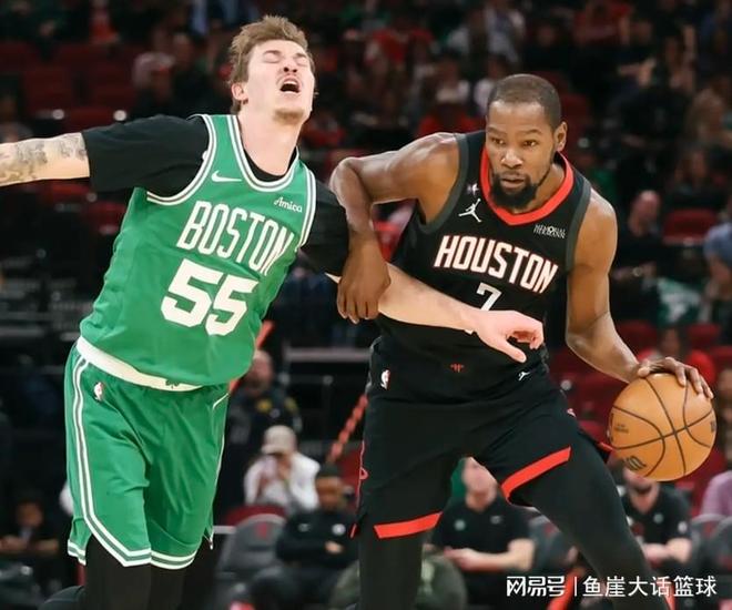 火箭爆冷惨败！杜兰特15+5很无奈，申京乌度卡都被驱逐，探花拉胯