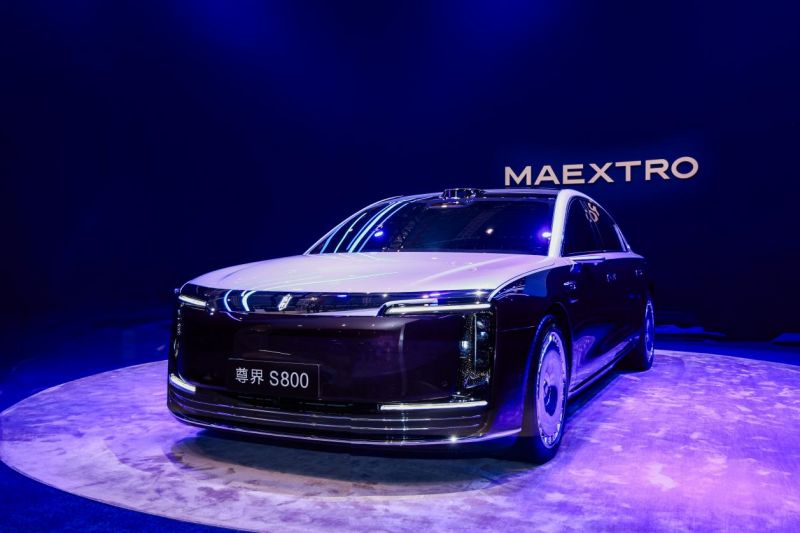 以开放破内卷，尊界S800上市背后的江汽逻辑