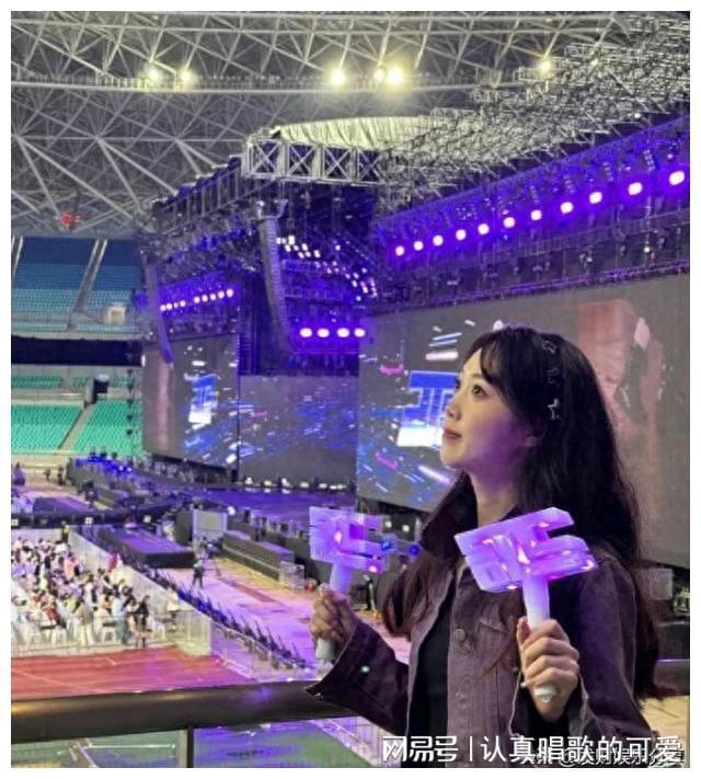 林俊杰深情致谢赵露思，粉丝互动展现娱乐圈温暖情谊