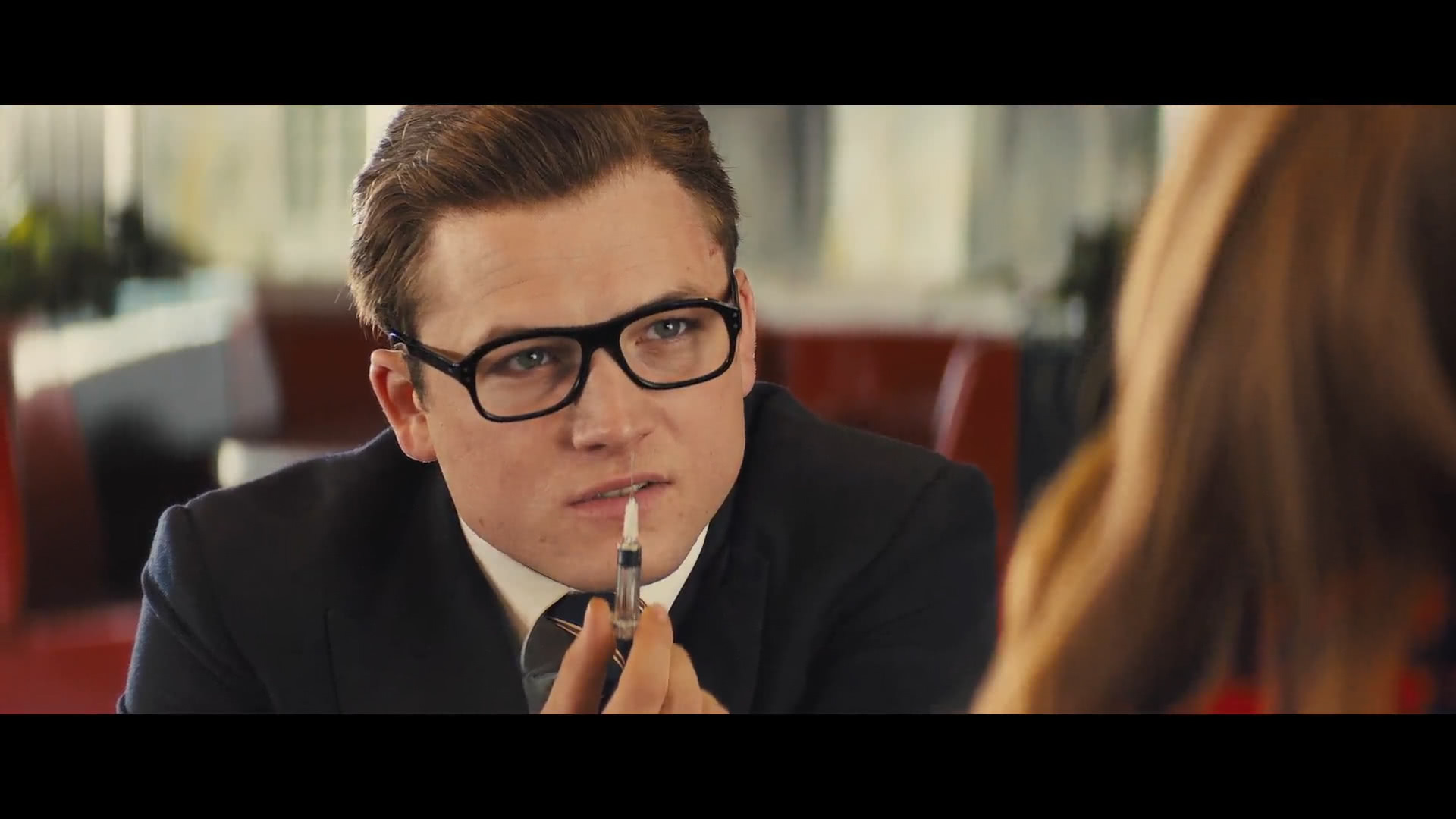 反传统反经典的“007致敬电影”，这部电影它讲述了一个怎样的故事？