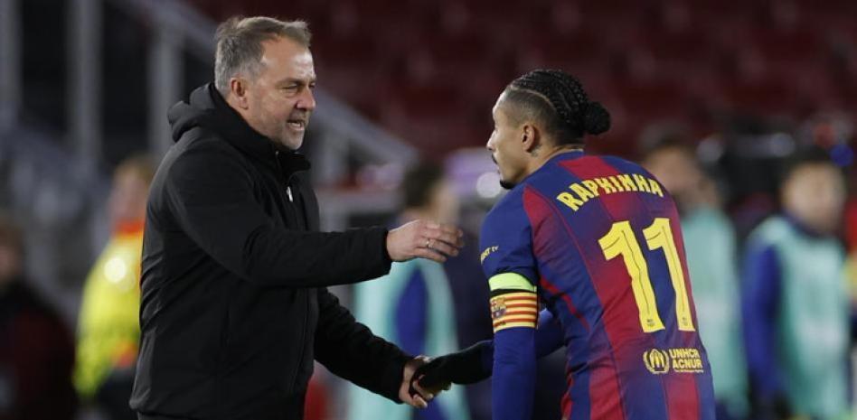 世体:拉菲尼亚今日未参加合练，预计他能赶上国王杯半决赛