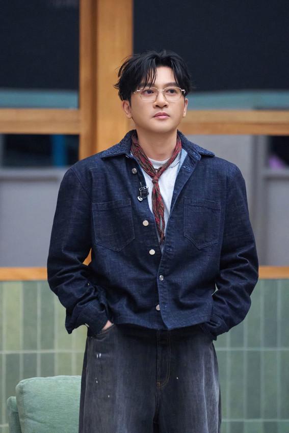 苏有朋《声生不息·华流季》展专业音乐素养 《Simon》突破性唱功获赞