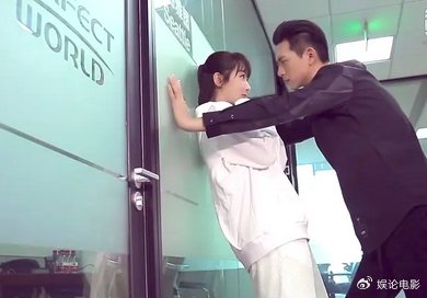 杨紫连续6年给好友李现庆生,二度合作主演的《国色芳华》约起