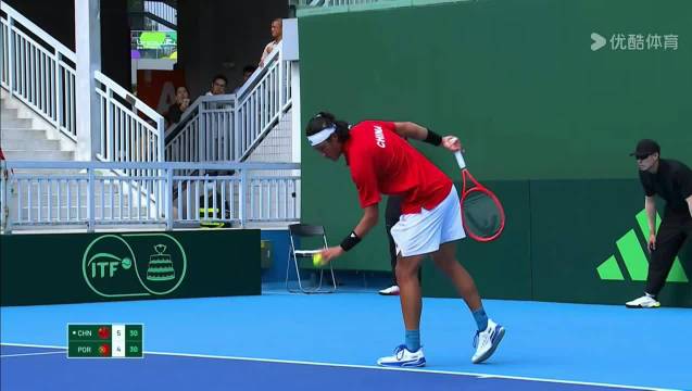 张之臻/周意 6-4 博尔热斯/卡布拉尔 这场双打对双方队伍来说都不容有失！