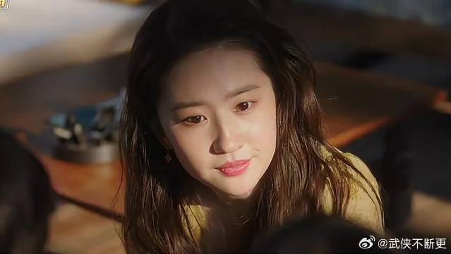 红豆送临别礼物，下秒小孩语出惊人，瞬间泪目