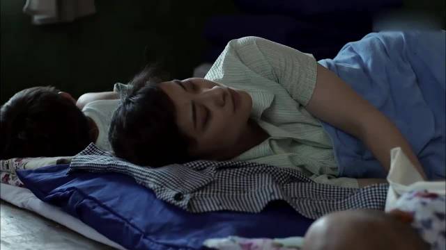 父母爱情：安杰随军路上太难，看到丈夫那一刻，眼泪快要掉下来！