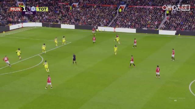 曼联2-0十人热刺豪取英超四连胜，B费造200球里程碑