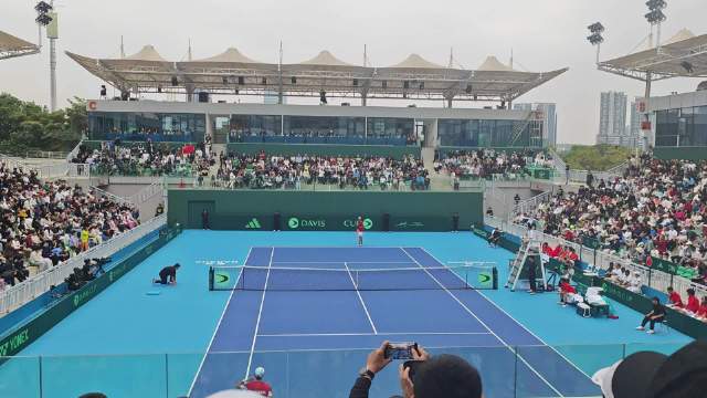 张之臻胜博尔热斯，中国队首进戴维斯杯世界一组