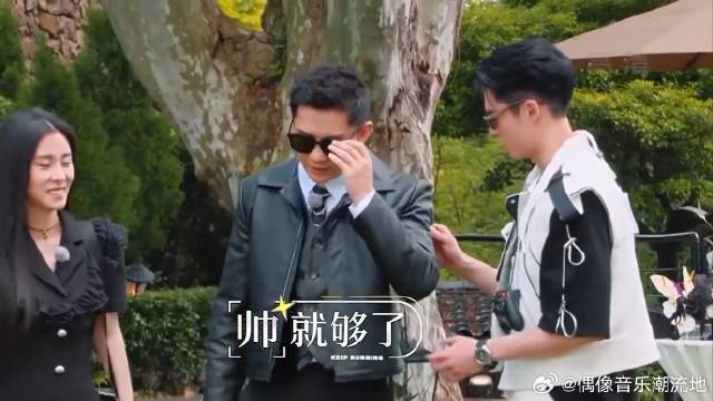 李晨扮演律师 一出场王鹤棣：这不保镖吗，简直要笑死我！