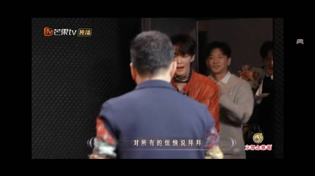 苏有朋搭档组合亮相声生不息舞台