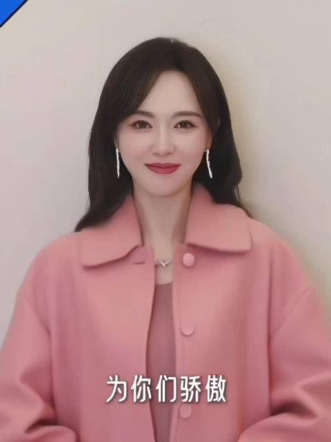 哈哈哈糖糖这套到底还录了多少物料，我猜肯定还有！这套真的尽显@唐嫣 好温柔