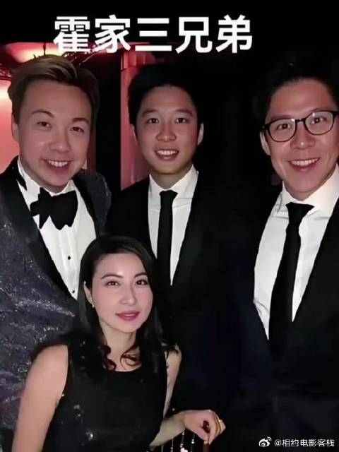 哥哥从政，嫂子奥运冠军，弟弟从商霍启山