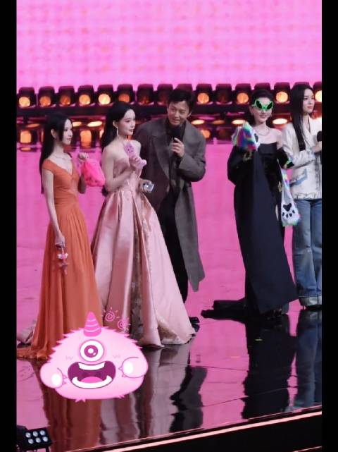 陈都灵i人没错了 有超哥在真的满满的安全感，完全不用担心没话聊