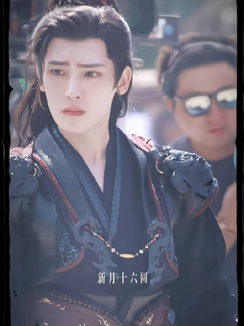 与子同袍，岂曰无衣， △△