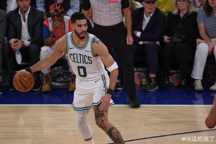 波士顿凯尔特人队的杰森·塔图姆跟腱伤病的具体恢复时间表是什么？