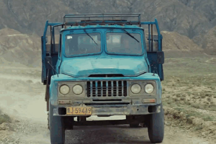 《生命树》剧情里货车司机的身份和背后的犯罪网络是否会在后续揭晓？