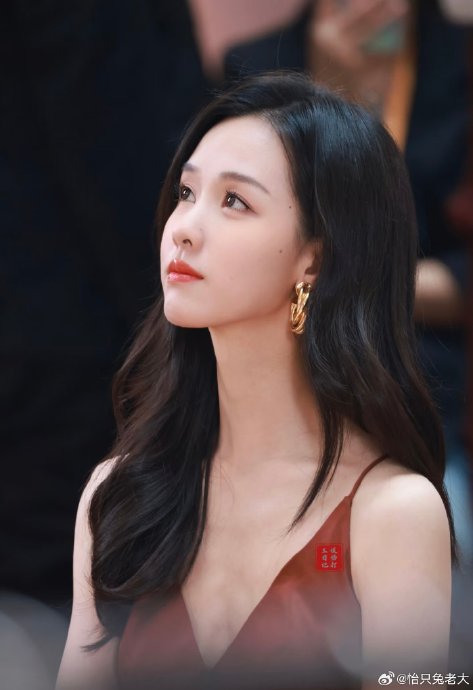 除了2026年微博之夜，关晓彤和陈都灵还有哪些经典的同框时刻？