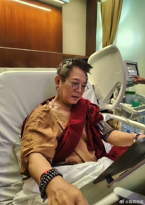 李连杰近况：武术皇帝退休后倾尽所有，捐300亿助后辈圆梦