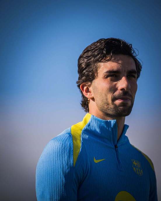 榜首保卫战！巴萨主场迎战马洛卡，拉菲尼亚伤缺成最大变数