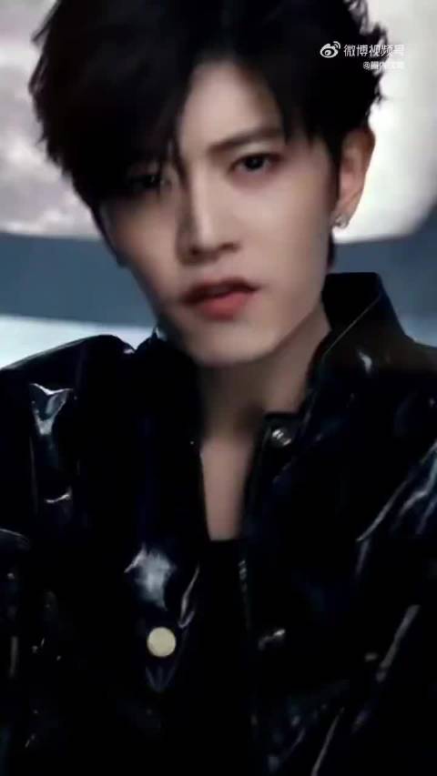 任嘉伦新专辑藏37岁人生密码，11首新歌诠释岁月答卷