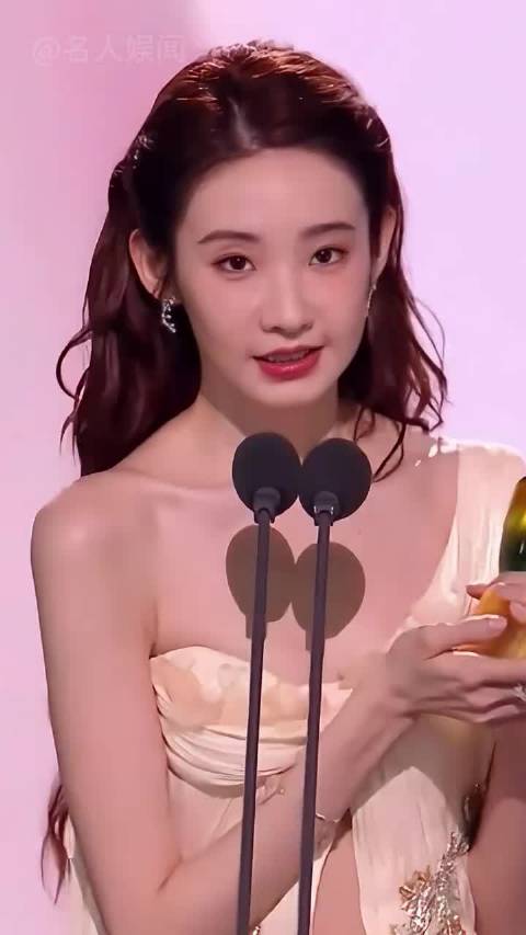 白鹿鞠婧祎张艺凡听闻时代峰峻倒闭反应各异