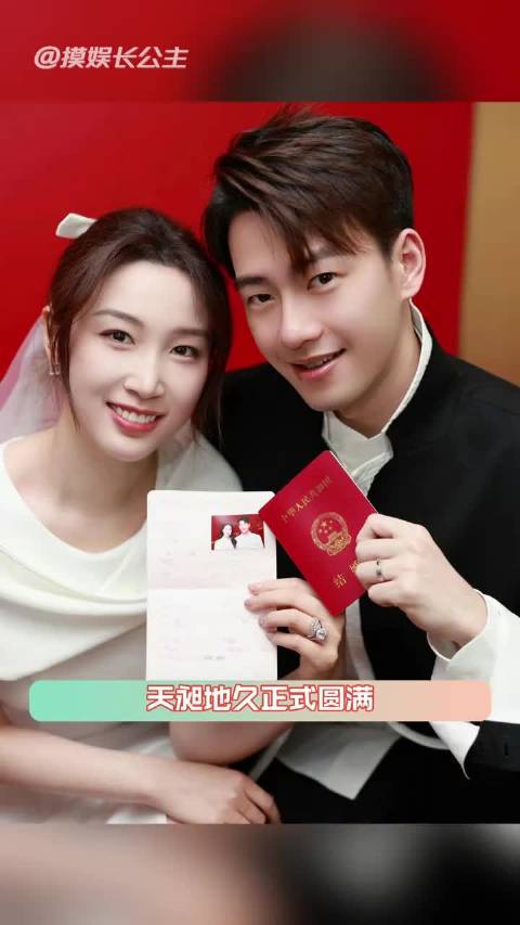 一个是172天才女左，一个是180国羽主力，00后少年夫妻具象化了！王昶 钱天一