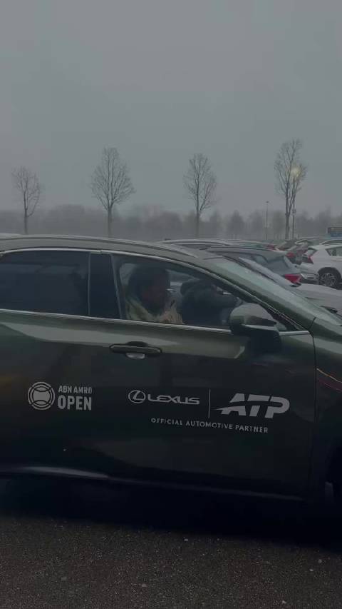 梅德韦杰夫抵达鹿特丹，卫冕冠军备战ATP500赛