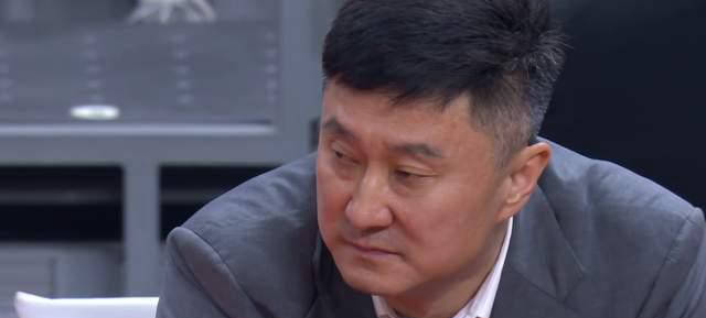 杜锋何去何从?广东男篮教练遭集体质疑,篮协新任会长身份尘埃落定