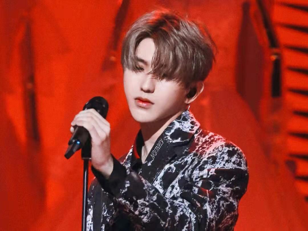 周深蔡徐坤刘宇宁孟佳加盟湖南卫视春晚,歌声悠扬,舞姿翩翩