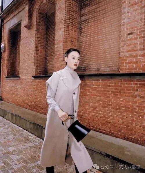 邬君梅60岁生日曝外籍丈夫病逝!30年跨国婚姻落幕,9次试管成一生遗憾