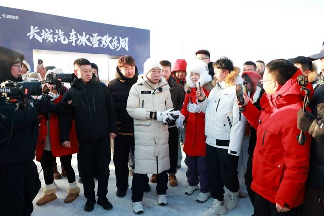 冰面漂移+非遗联动，长城开启冰雪欢乐周