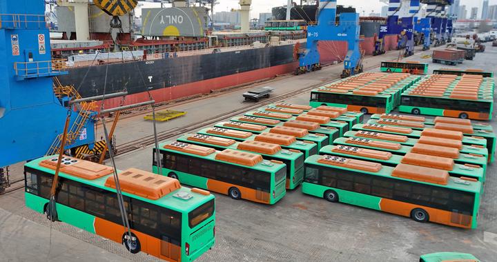 山东烟台：天然气公交车出口墨西哥#