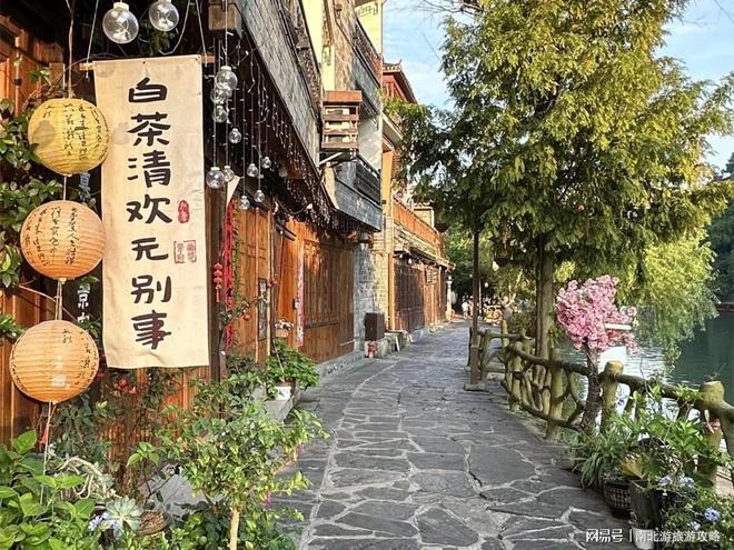 【张家界五日游攻略】二月份五天四晚行程攻略:芙蓉镇+凤凰古城