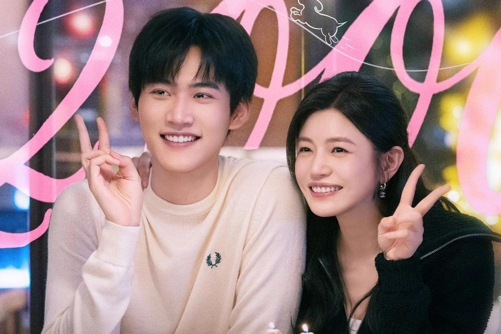 《狙击蝴蝶》甜力续航:陈妍希周柯宇剧内狂吻剧外放闪,19岁年龄差成萌点