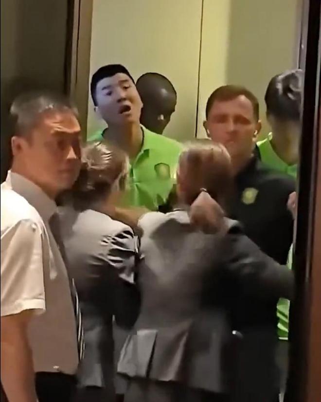 女经理成最佳后卫 王刚张玉宁不如张呈栋于大宝！两虎适合当队长