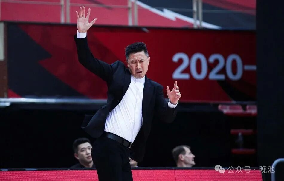 今晚!CCTV5直播广东男篮VS上海,胡明轩+徐杰PK张镇麟+王哲林,姚明老东家有望超越浙江广厦登顶