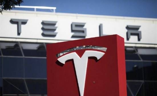 特斯拉推出“嘿,特斯拉”唤醒词 已分批推送