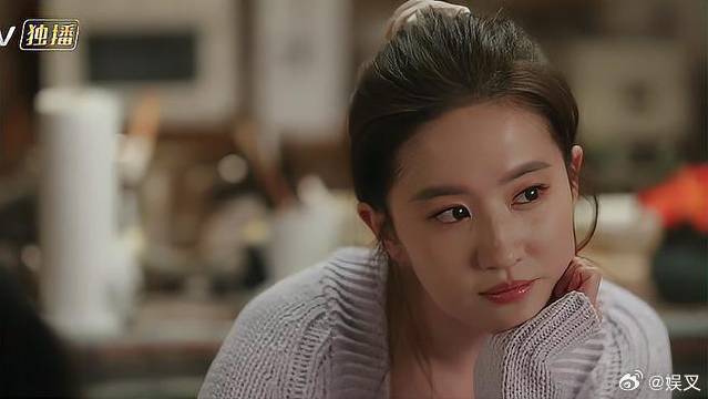 红豆马上离开，却处处躲避谢之遥，被娜娜一语惊醒